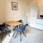 Appartement 4 Rooms, Free Parking, 25 Min To Duesseldorf, 100 Mbps Wlan *