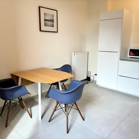 Apartment 4 Rooms, Free Parking, 25 Min To Duesseldorf, 100 Mbps Wlan *