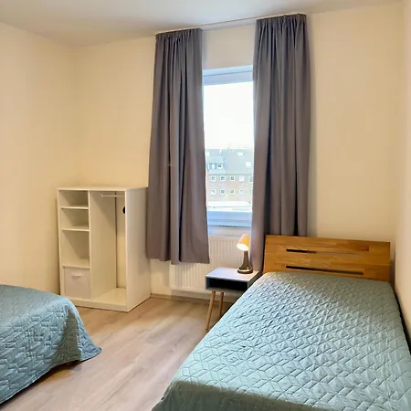 公寓 4 Rooms, Free Parking, 25 Min To Duesseldorf, 100 Mbps Wlan *