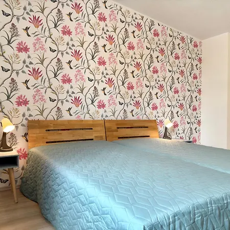 4 Rooms, Free Parking, 25 Min To Duesseldorf, 100 Mbps Wlan * 杜伊斯堡