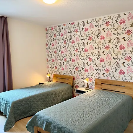 4 Rooms, Free Parking, 25 Min To Duesseldorf, 100 Mbps Wlan *