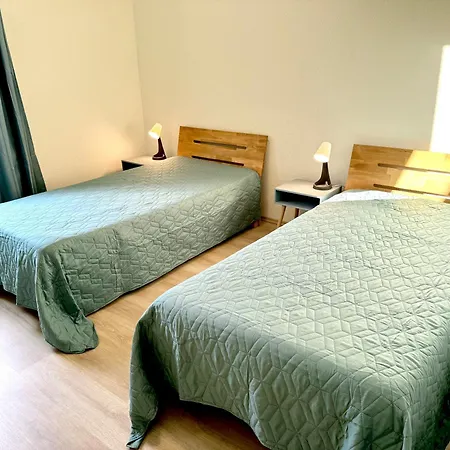 公寓 4 Rooms, Free Parking, 25 Min To Duesseldorf, 100 Mbps Wlan 杜伊斯堡